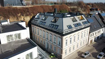 Expose Hochwertige Dachgeschoßwohnung in ruhiger, zentraler Lage - Top 8