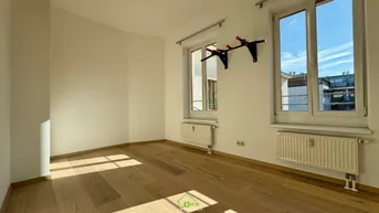 Expose Erstbezug nach Sanierung: ruhige 4 Zimmer Eigentumswohnung ca. 103m²
