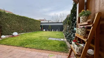 Expose Familienglück: saniertes, gepflegtes Reihenhaus mit Keller, Garten und Terrasse