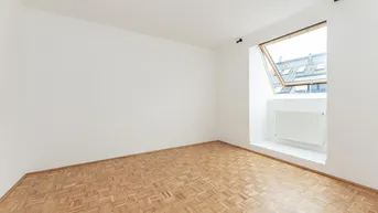 Expose Ab August! Nahe Bahnhof Liesing! Ruhige 2-Zimmer-Wohnung am Stadtrand zu vermieten!