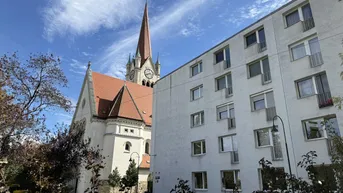 Expose MITTEN im ALTEN ORT + PERFEKT für ZWEI + LOGGIA + nächst Kirche ALT-OTTAKRING!