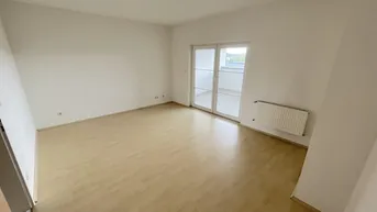 Expose Große und helle 3-Zimmer-Whg mit Balkon