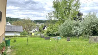 Expose Sonnige 2-Zimmer Wohnung mit Balkon und Garten in Eggersdorf