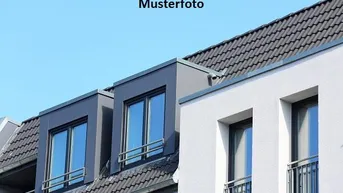 Expose Einfamilienhaus mit Terrasse und Wintergarten
