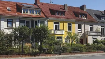Expose 2-Zimmer-Wohnung mit Terrasse, Gartenanteil und Pkw-Stellplatz