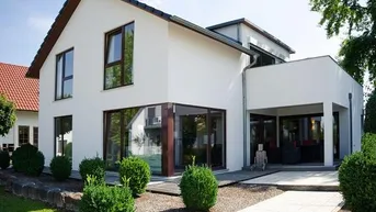 Expose Einfamilienhaus mit Garage + provisionsfrei +