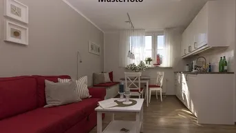 Expose 3-Zimmer-Wohnung mit Terrasse, Gartenanteil und Stellplatz