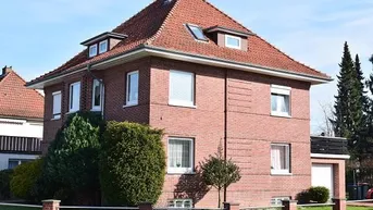 Expose Mehrfamilienhaus mit Garage