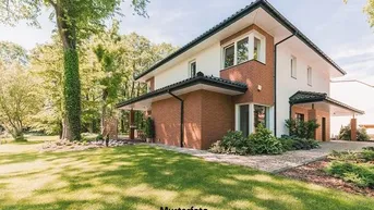 Expose +++ 2-Familienhaus mit 2 TG-Stellplätzen +++