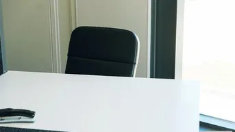 Expose Pkw-Stellplatz + provisionsfrei +