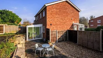 Expose Einfamilienhaus mit Garage