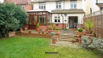 Expose +++ Einfamilien-Reihenmittelhaus mit Terrasse und Garten +++