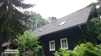 Expose Einfamilienhaus mit Garage