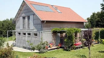Expose Ferienhaus mit Terrasse und Carport