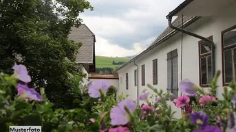 Expose +++ Sehr gepflegtes 2-Familienhaus mit Garten und Terrasse +++