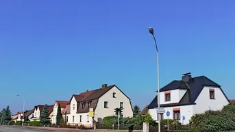 Expose Chance für Kapitalanleger + 2 Doppelhäuser im Rohbau +