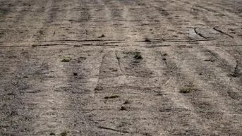 Expose Baugrundstück mit Bodenplatte