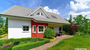 Expose Einfamilienhaus mit Garage