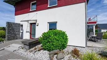 Expose +++ Einfamilien-Doppelhaushälfte mit 2 Pkw-Stellplätzen +++