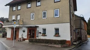 Expose Mehrfamilienhaus mit Geschäftslokal + provisionsfrei +