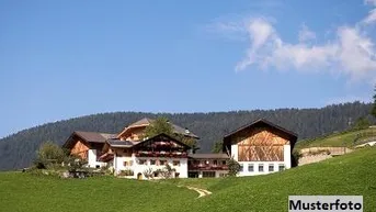 Expose Hofstelle mit Waldgrundstück + provisionsfrei +