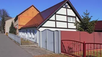 Expose Ehem. landwirtschaftl. Wohnhaus mit Nebengebäude
