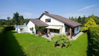 Expose Einfamilienhaus mit Garage