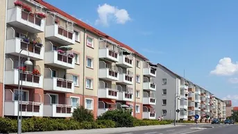 Expose Mehrfamilien- mit Gartenhaus