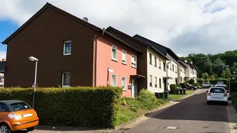 Expose +++ Sehr gepflegtes 2-Familienhaus mit Garten und Terrasse +++