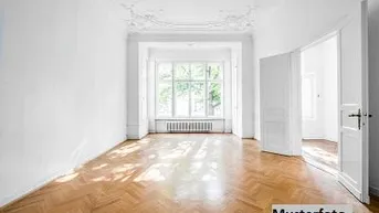 Gepflegte Wohnung mit viel Komfort: Loggia und 2 Stellplätze inklusive