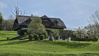 Expose Repräsentatives Einfamilienhaus in Grünruhelage, sonnig, Seenähe, Jagdhaus