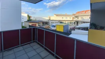 Expose Schöne, hofseitig gelegene Balkonwohnung
