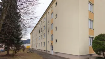 Expose Preiswerte, teilsanierte und unbefristete Wohnung