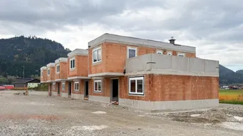 Expose Erstbezugsreihenhaus mit Garten und Dachterrasse