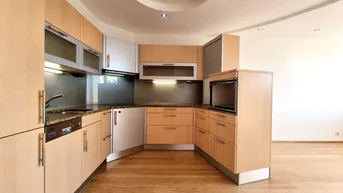 Expose Maisonette mit Loggia in Bestlage zwischen Bahnhof, Klinikum &amp; FH – 3 Zimmer auf 3 Ebenen