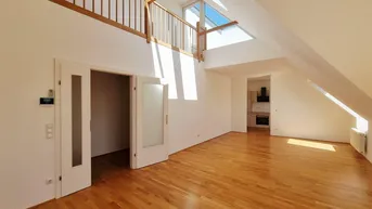 Expose Lichtdurchflutete Maisonette mit Dachterrasse &amp; Klimaanlage – wohnen zwischen Landhausviertel &amp; Promenade