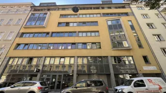 Expose Willkommen zu Hause! 1-Zimmer Wohnung mit Balkon in der Laudongasse 