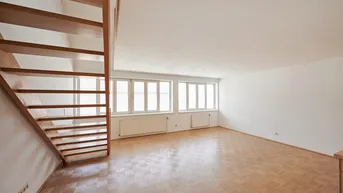 Expose Helle Maisonettewohnung inkl. Terrasse in den Innenhof. 
