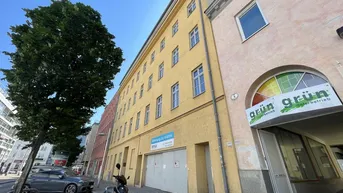 Expose Unbefristete 3-Zimmer-Wohnung mit hofseitiger Loggia &amp; direkter U-Bahn Lage