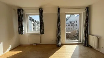 Expose Charmante 2-Zimmer-Wohnung mit schönem Balkon in U-Bahn-Nähe