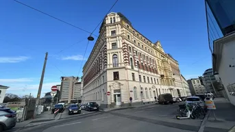 Expose Charmante 2-Zimmer-Wohnung in den Innenhof
- Nähe Stadtpark!