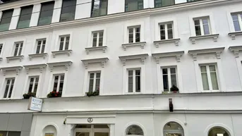 Expose Unbefristet vermietet / Geschäftslokal als Wohnung genutzt / attraktives Haus