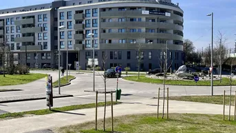 Expose Q11 Leben am Fluss - Geräumige 3-Zimmer-Wohnung mit Loggia und Balkon!