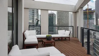 Expose Luxuriöses Penthouse im DC Living mit atemberaubendem Blick über Wien