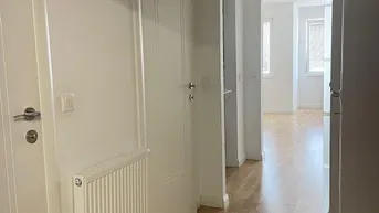 Expose PROVISIONSFREI! SPITZENLAGE mit Blick auf den SIEBENBRUNNENPLATZ! Tolles Apartment im 5. Liftstock, extrem günstige BK!