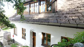Expose WOHNHAUS MIT GROSSEM GARTEN IN ZENTRALER STADTLAGE - AUSBLICK AUF DIE STADT