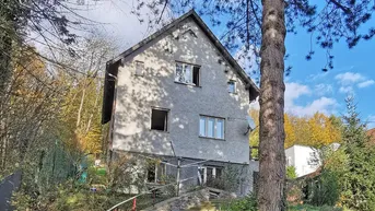 Expose Gepflegtes EINFAMILIENHAUS mit großem Grund und eigenem Wald!