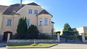 Expose Charmante, großzügige Villa mit vielen Nebengebäuden!