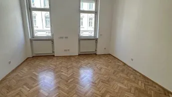 Expose Perfekter Mix aus Wohn- und Arbeitsatmosphäre - 5 Zimmer - 183 m²