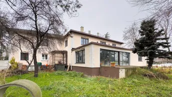 Expose VILLA IN GRÜNLAGE - teilrenoviert